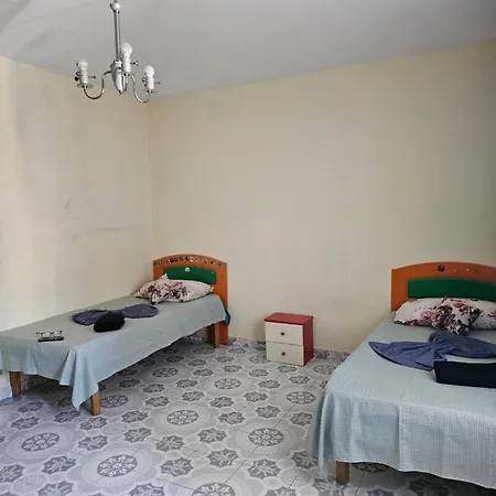 En's Appartement Tirana